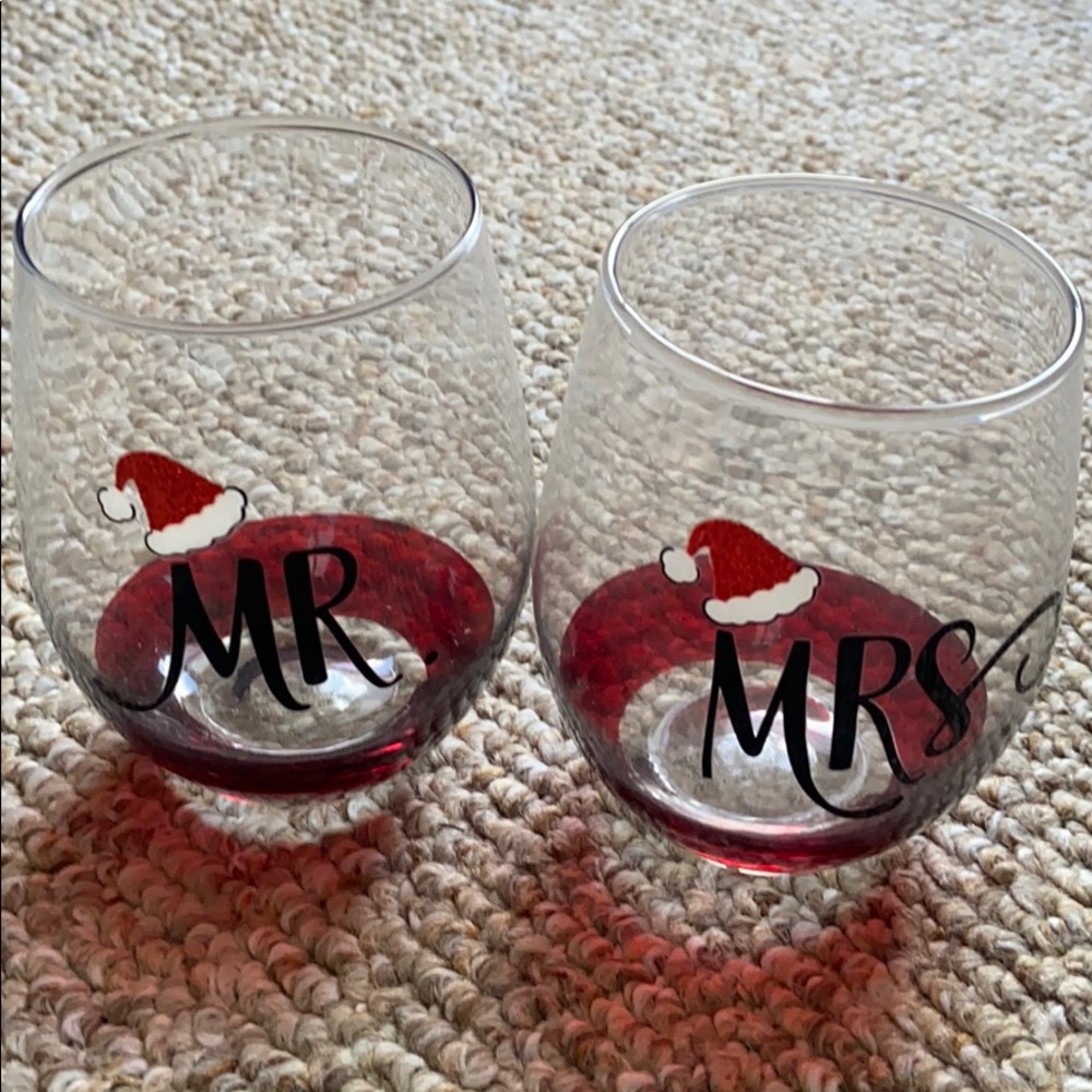 Mr. and Mrs. Santa Wine Glasses